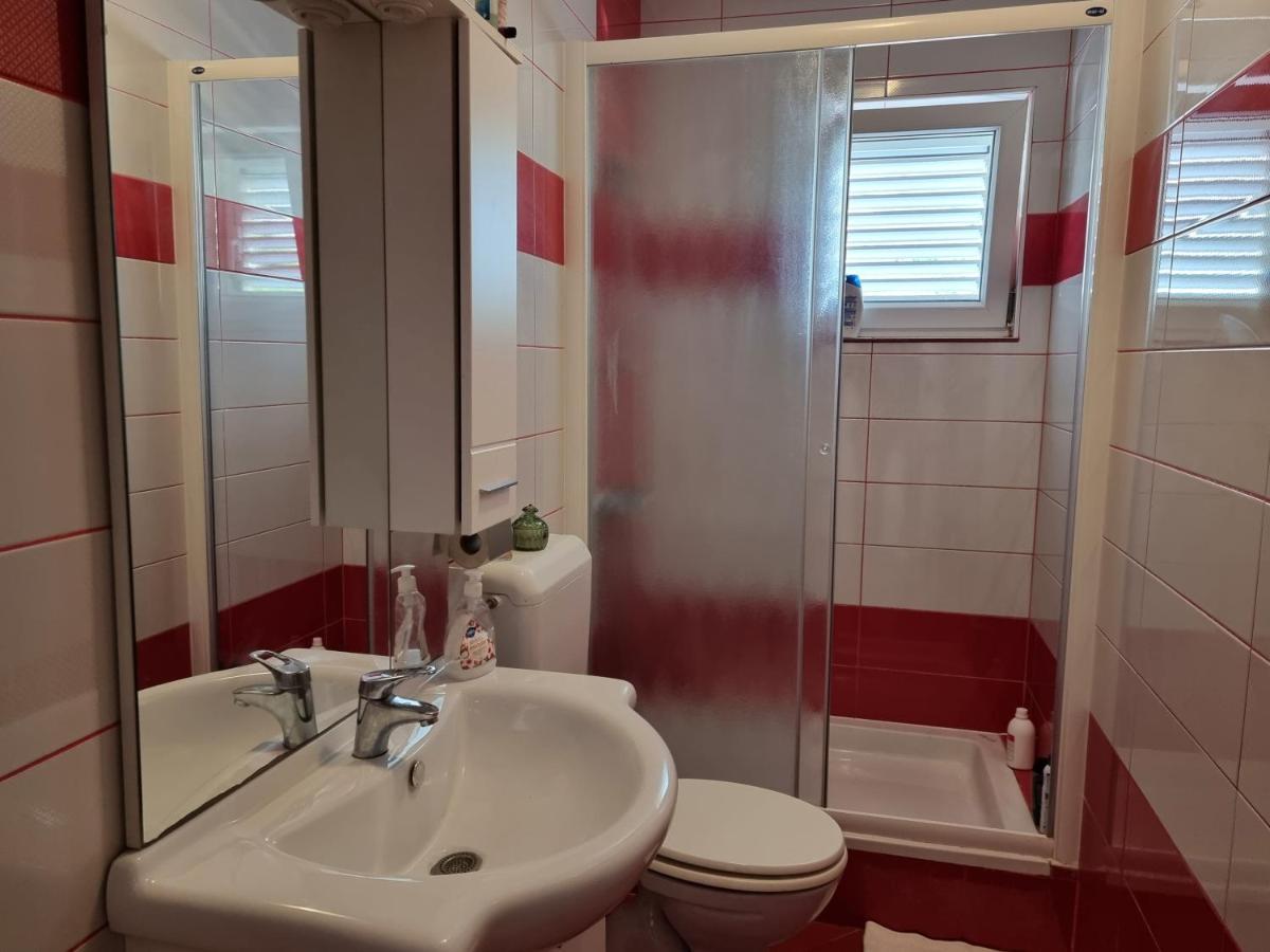 The Golden Grotto Apartments Novalja Ngoại thất bức ảnh