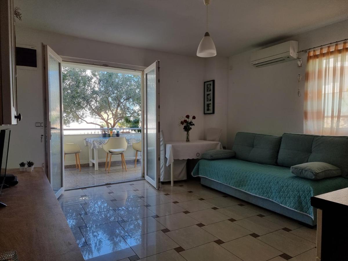 The Golden Grotto Apartments Novalja Ngoại thất bức ảnh