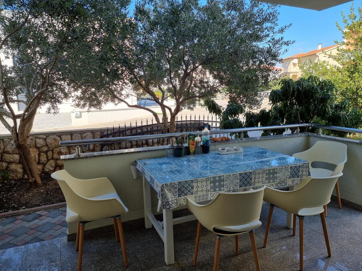 The Golden Grotto Apartments Novalja Ngoại thất bức ảnh