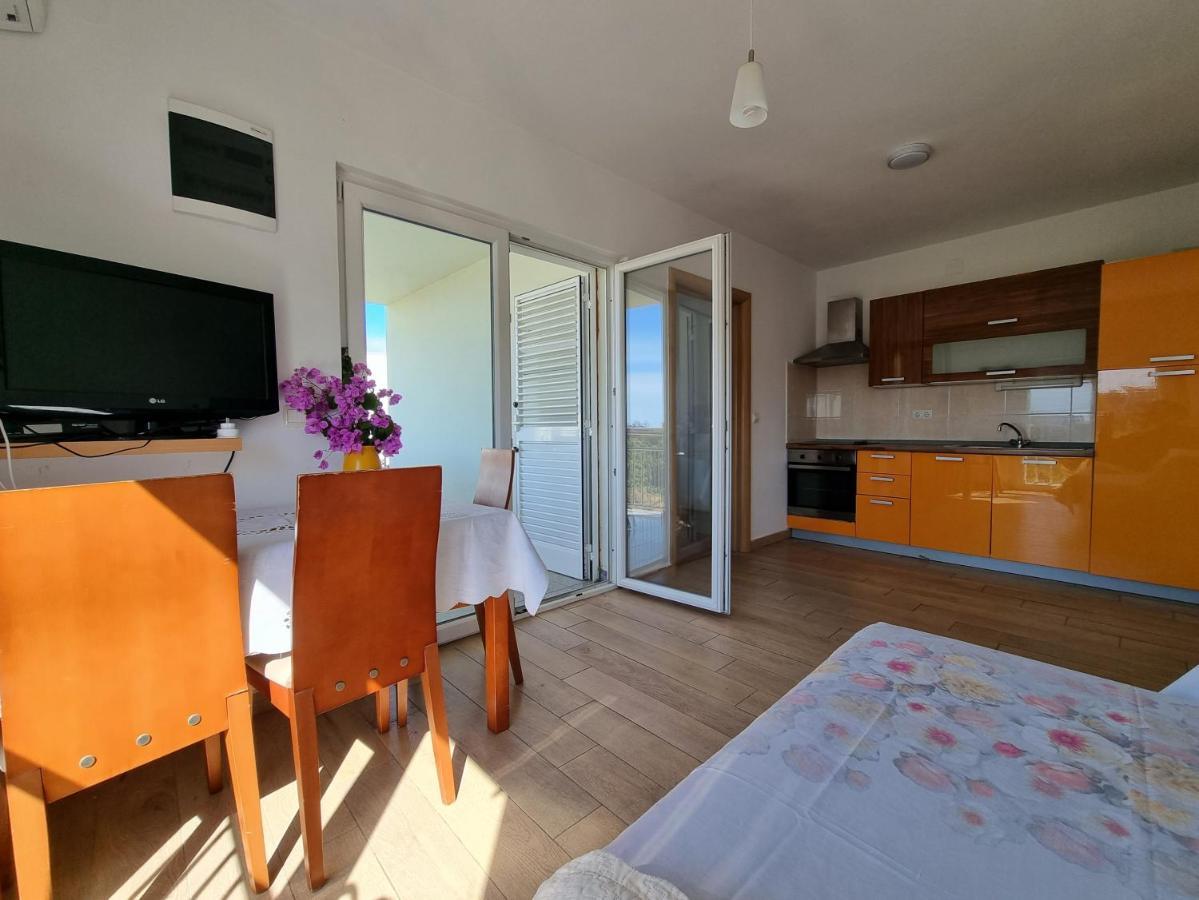 The Golden Grotto Apartments Novalja Ngoại thất bức ảnh