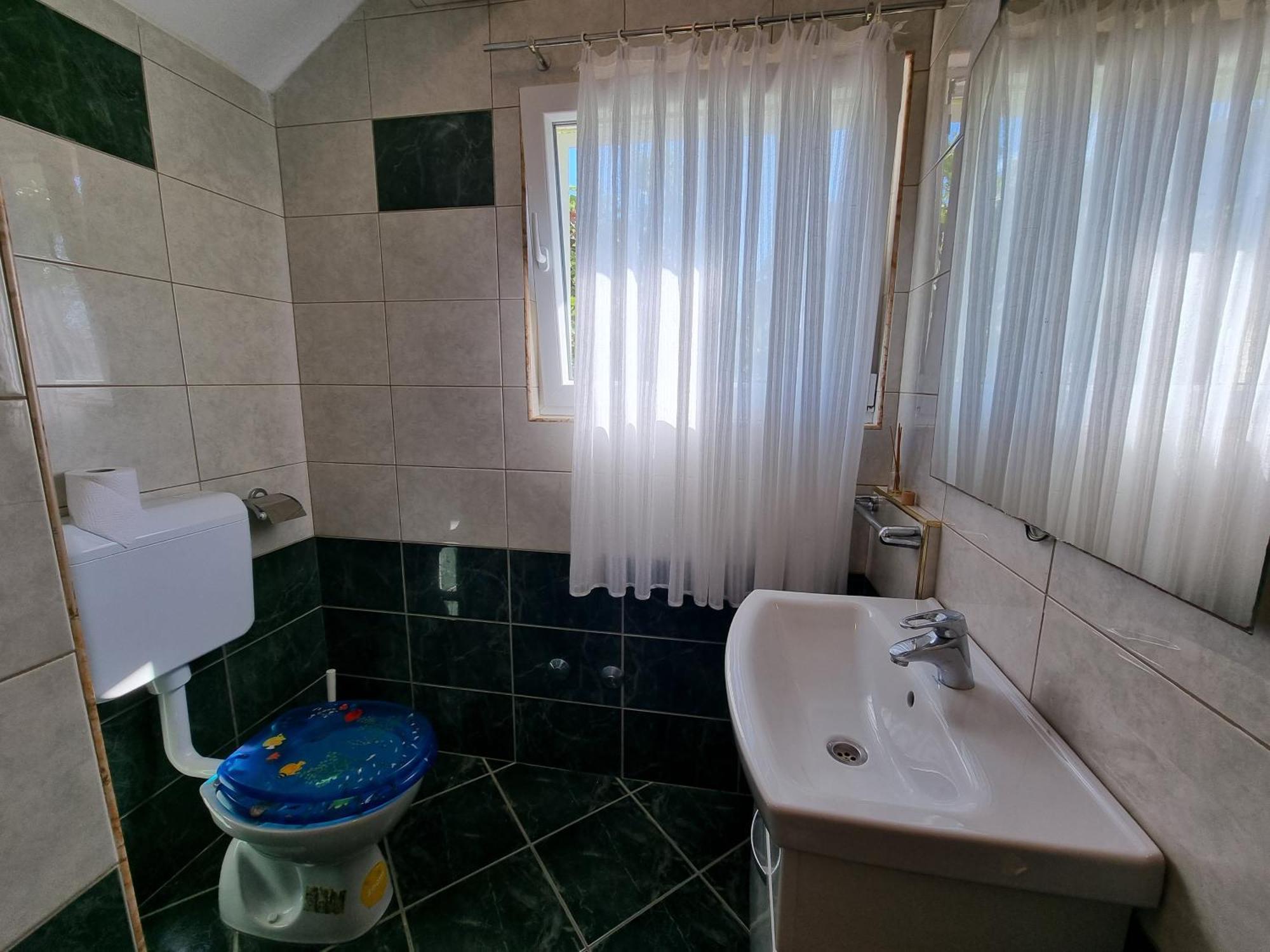 The Golden Grotto Apartments Novalja Phòng bức ảnh